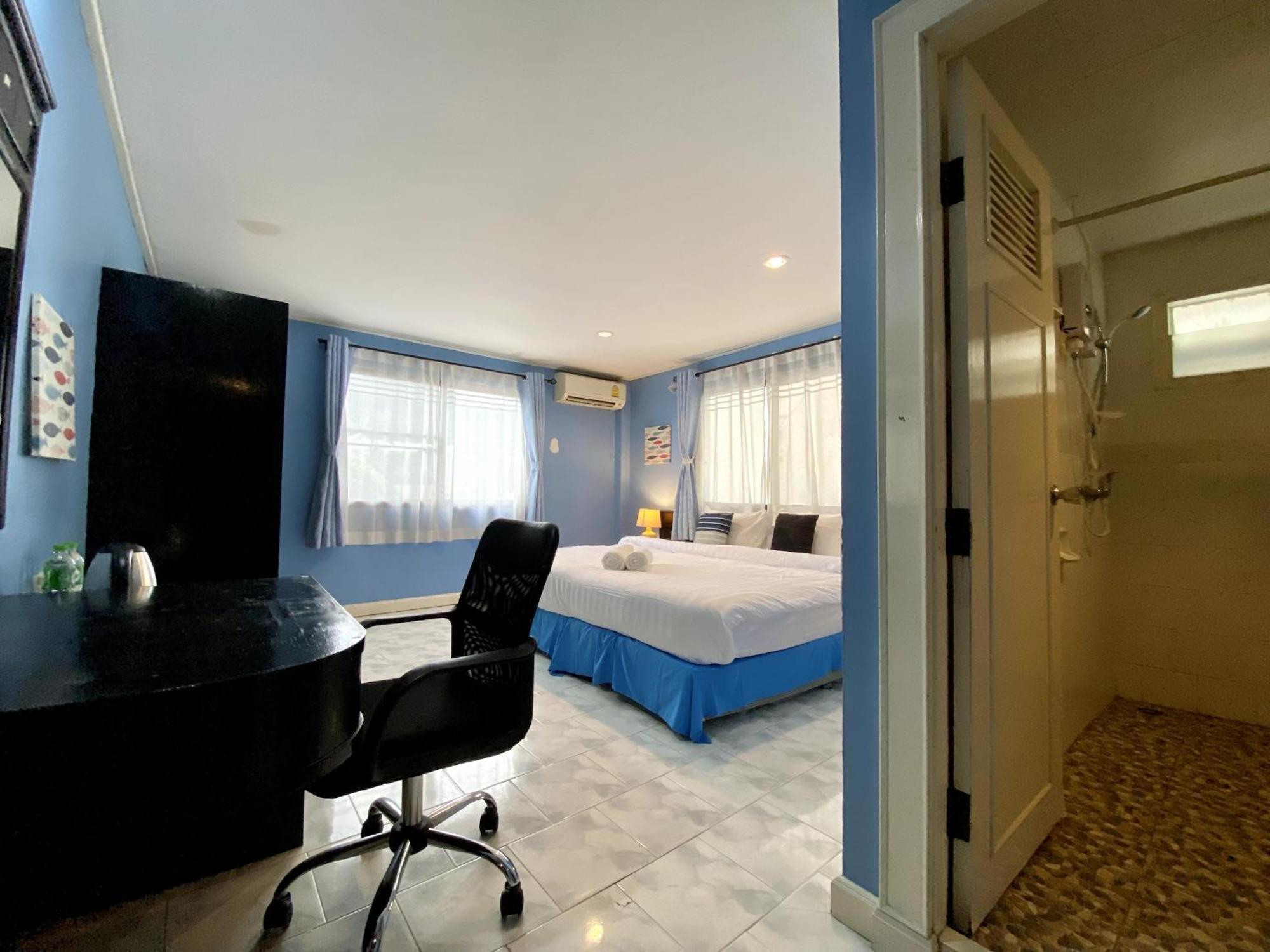 Beachwalk Minotel Patong Exterior foto